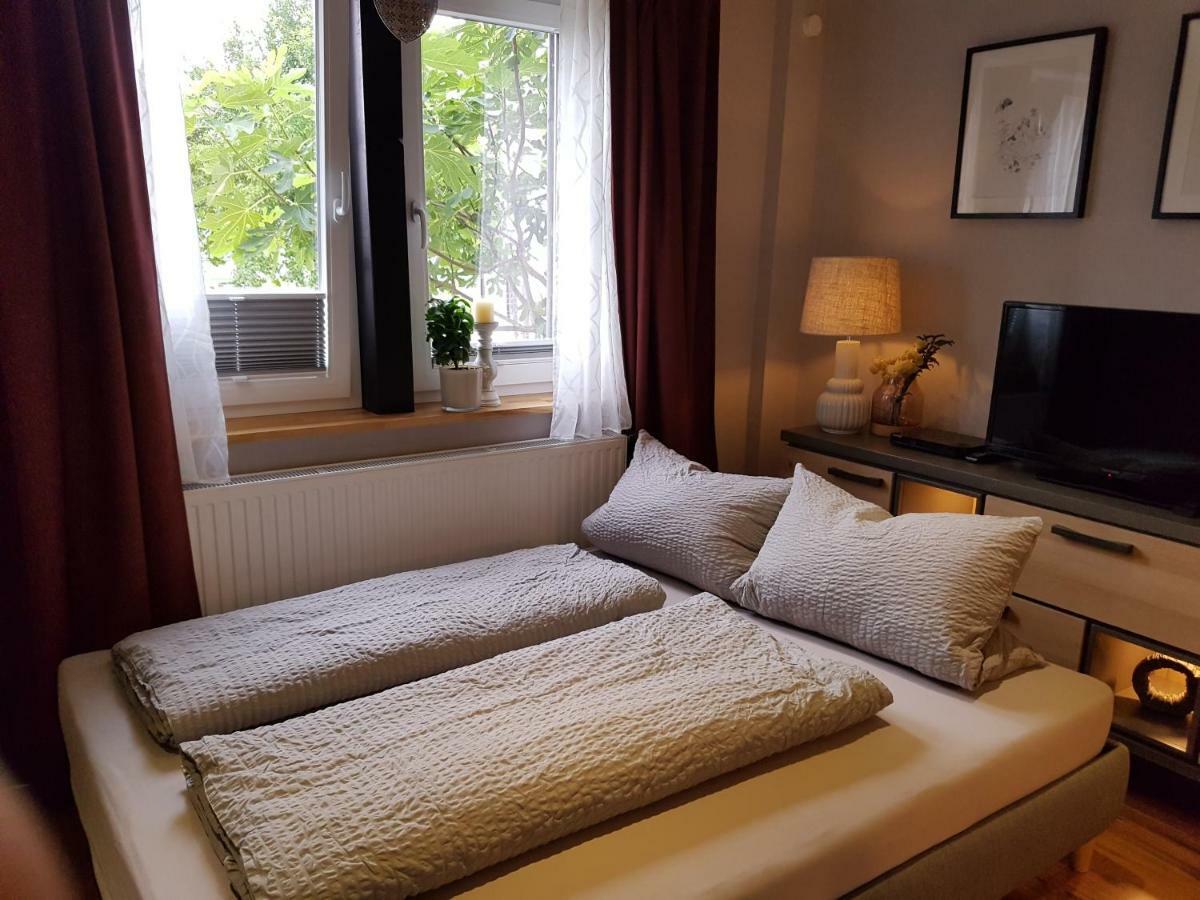 Oliver Apartment *